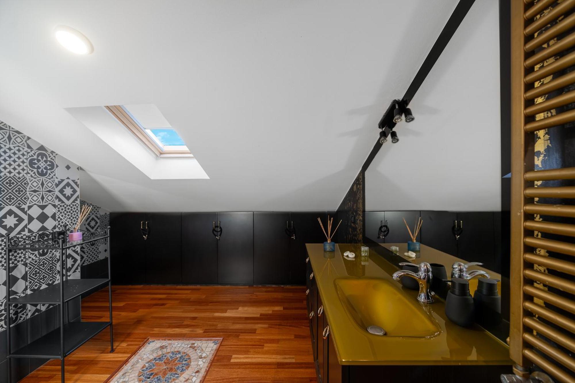 Appartement Bright Loft - Free Private Parking à Milan Extérieur photo