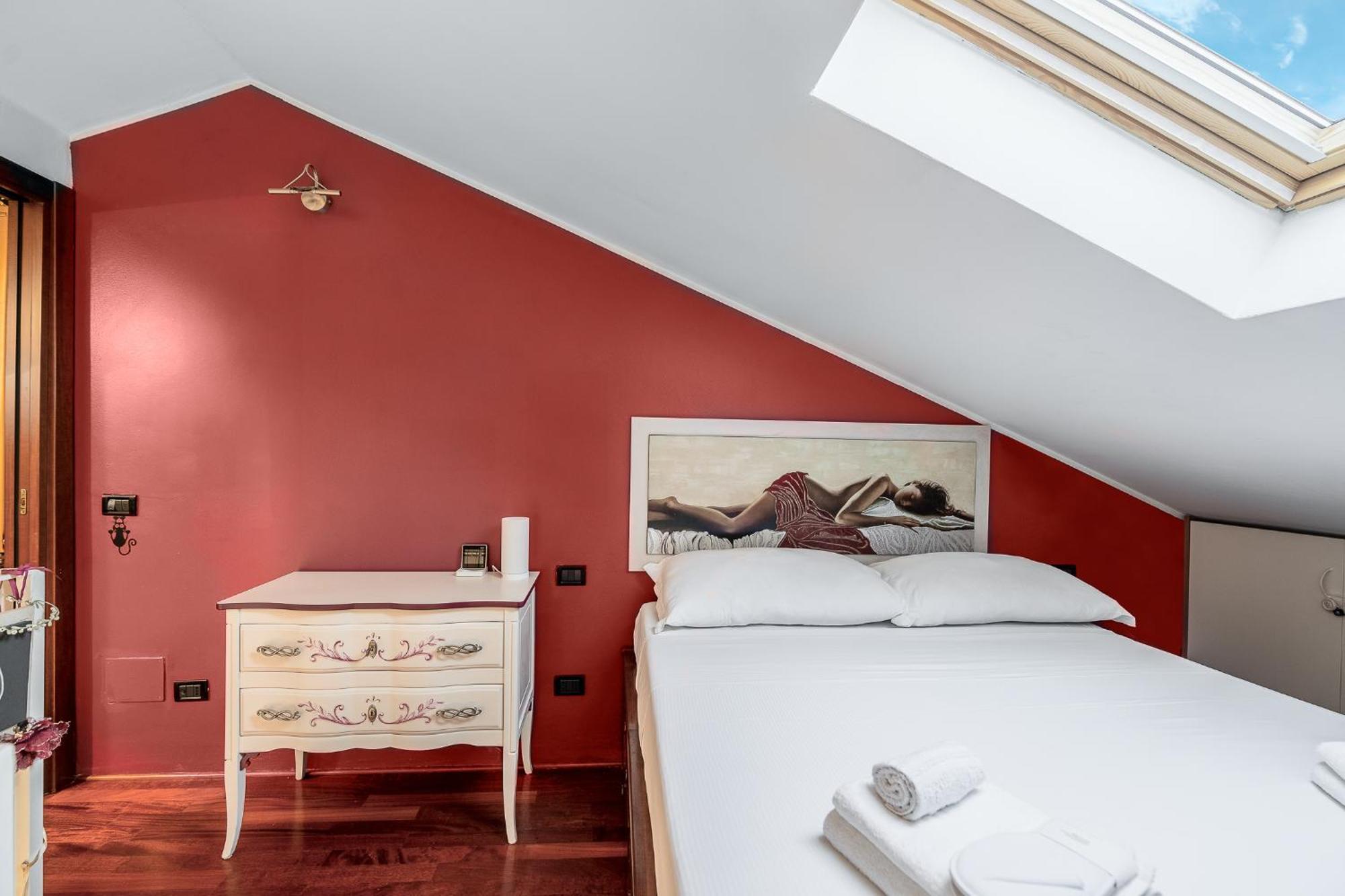 Appartement Bright Loft - Free Private Parking à Milan Extérieur photo